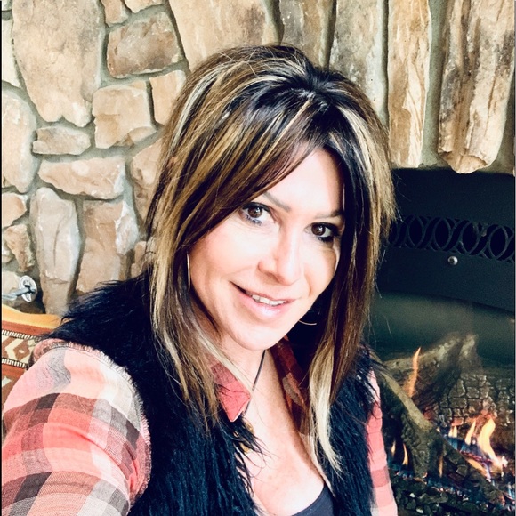 Meet your Posher, Kimberley - Picture 1 of 1